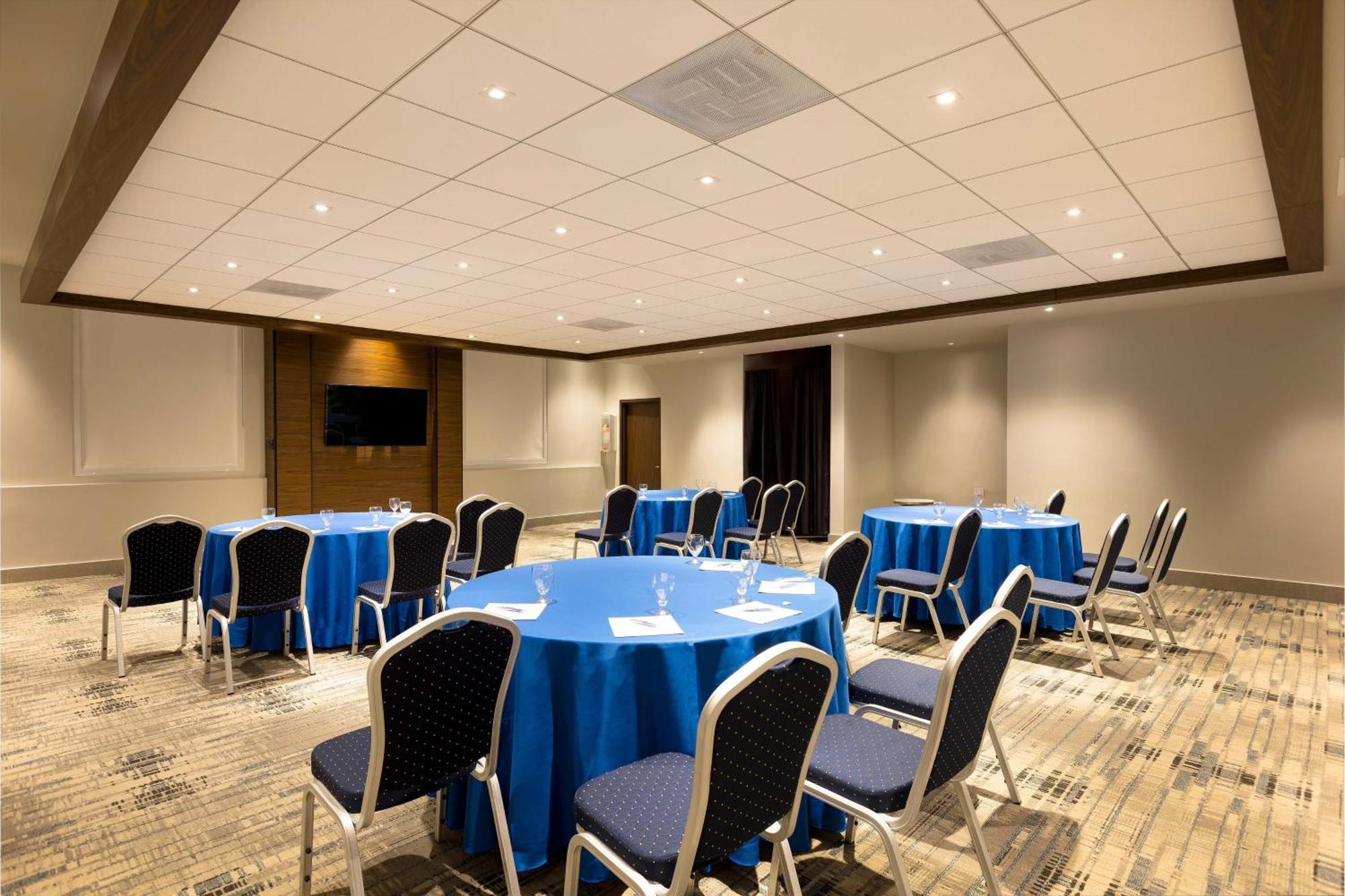 Four Points By Sheraton Caguas Real Экстерьер фото